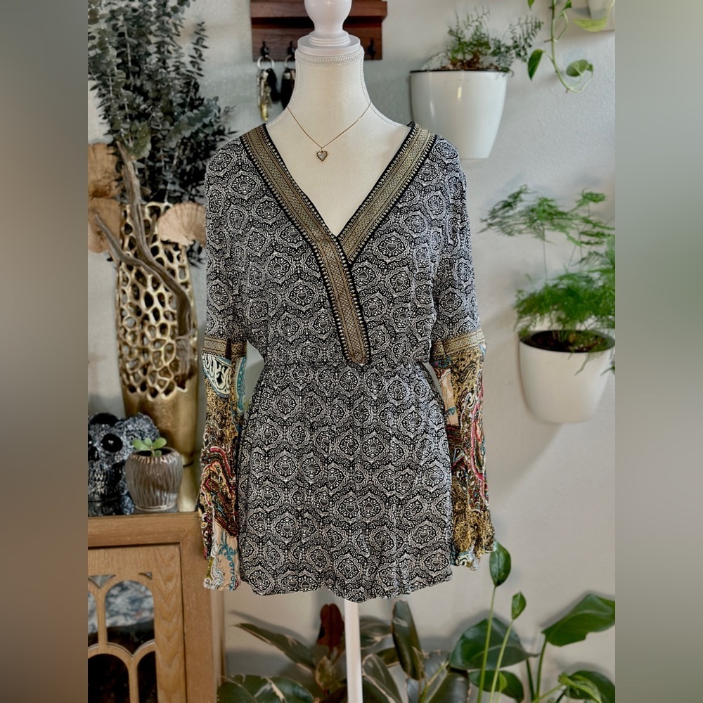 Lulumari Boho Printed Bell Sleeve Romper – Size M